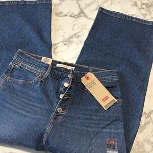 24 HR SALE ONLY Levi’s Mile High Wide Leg Jeans